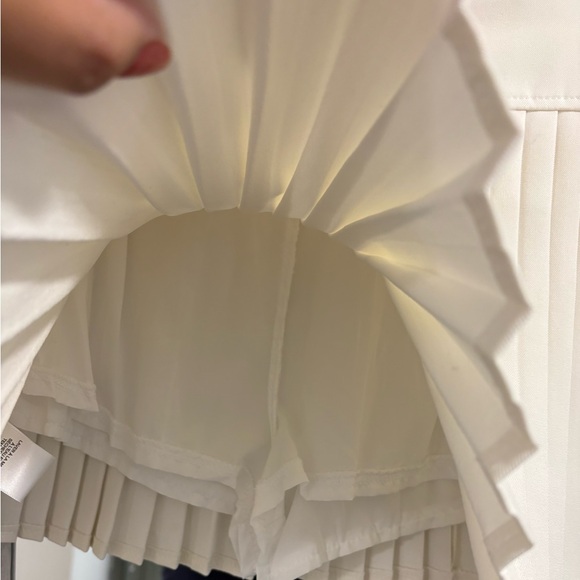 Simons Cream Pleated Mini Skirt - Picture 4 of 4